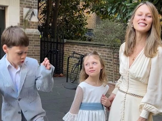 Фреймут поділилася осінніми кадрами з молодшими дітьми у Лондоні