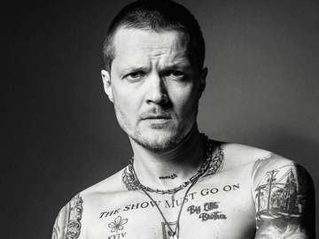 Женя Галич розповів про досвід сексу втрьох та побачення з двома дівчатами