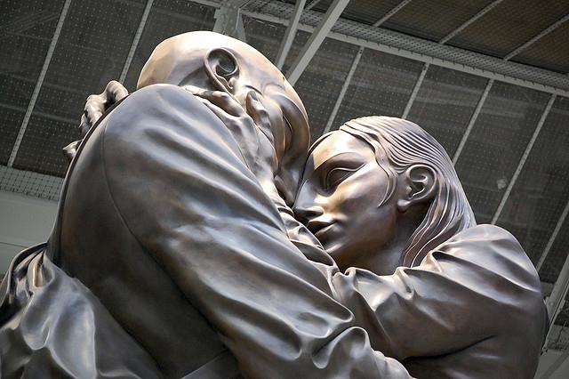 ТОП-10 "закоханих" статуй в світі