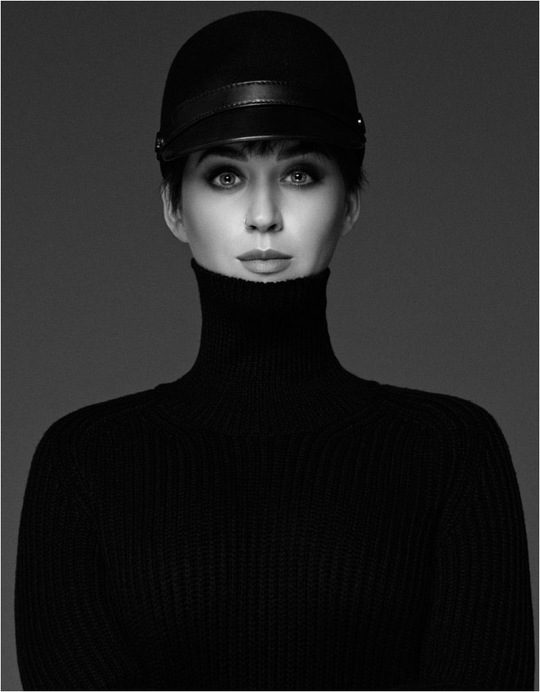 Кеті Перрі похвалилася сексуальними формами на сторінках Vogue Japan