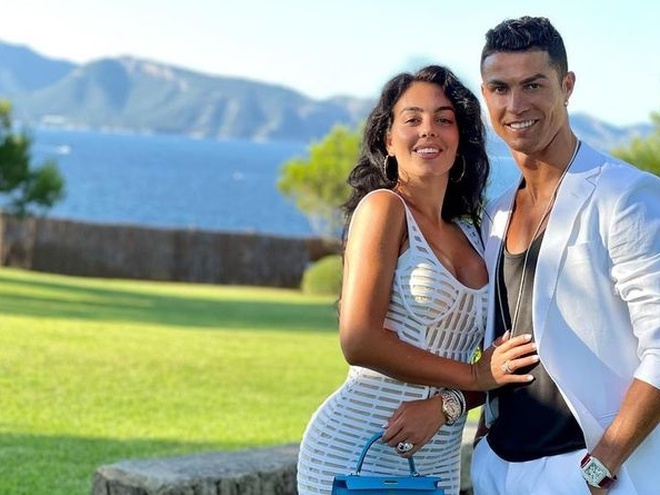 Джорджина Родрігес показала 10-місячну дочку від Кріштіану Роналду