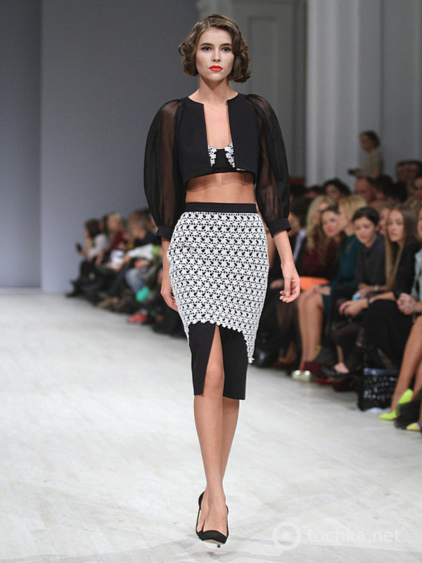 показ ANOUKI BICHOLLA