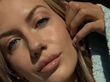 Нікітюк в осінніх образах вразила публіку худорлявістю