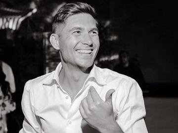 Остапчук оскандалився у Греції через виступ на дні народження дружини російського бізнесмена