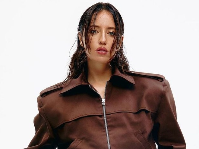 Дорофєєва показала селфі з лікарні та повідомила про проблеми зі здоров'ям