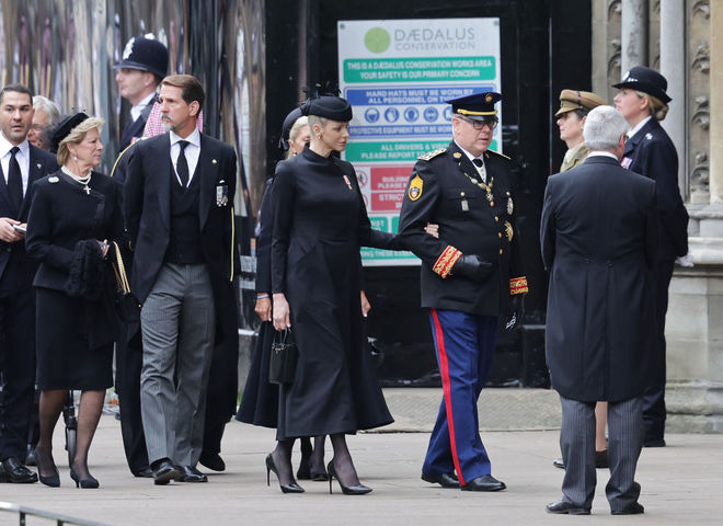 Князь Монако Альбер II и его жена Шарлин