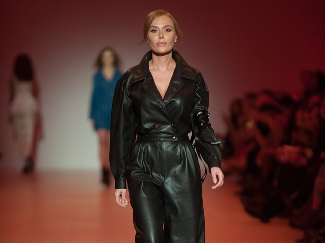 Слава Камінська (UFW FW 18-19)