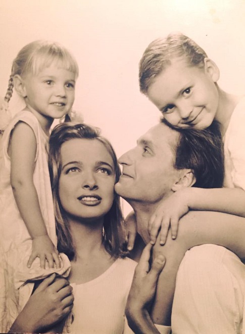 Флешмоб лихие 90-е