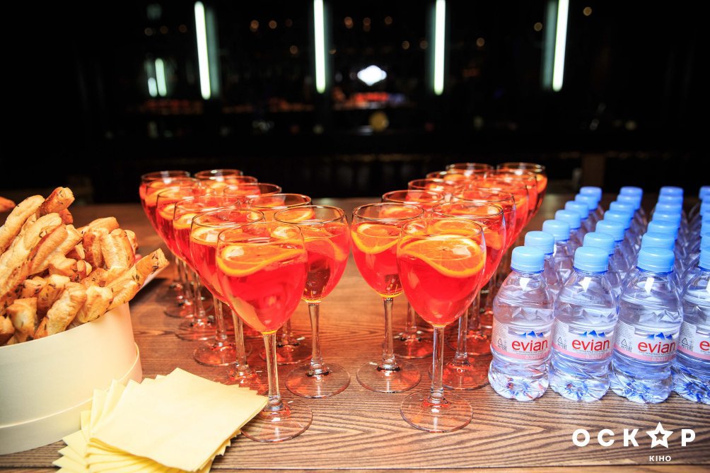 Зразковий самець 2 прем'єра