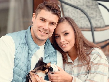 Ексучасник «Холостяка» Черкасов та його дружина відреагували на чутки про розлучення