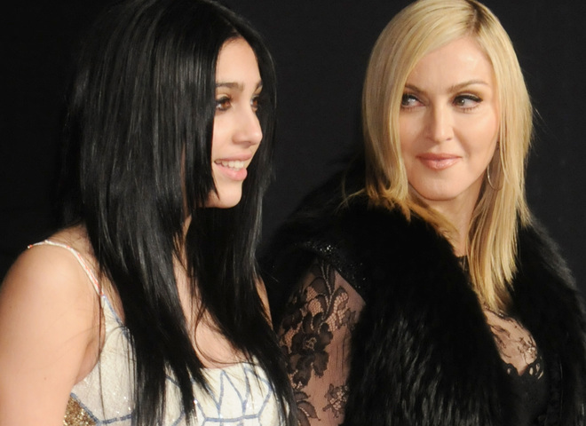 26-річна дочка Мадонни Лурдес Леон роздяглася у фотосесії для відомого бренду