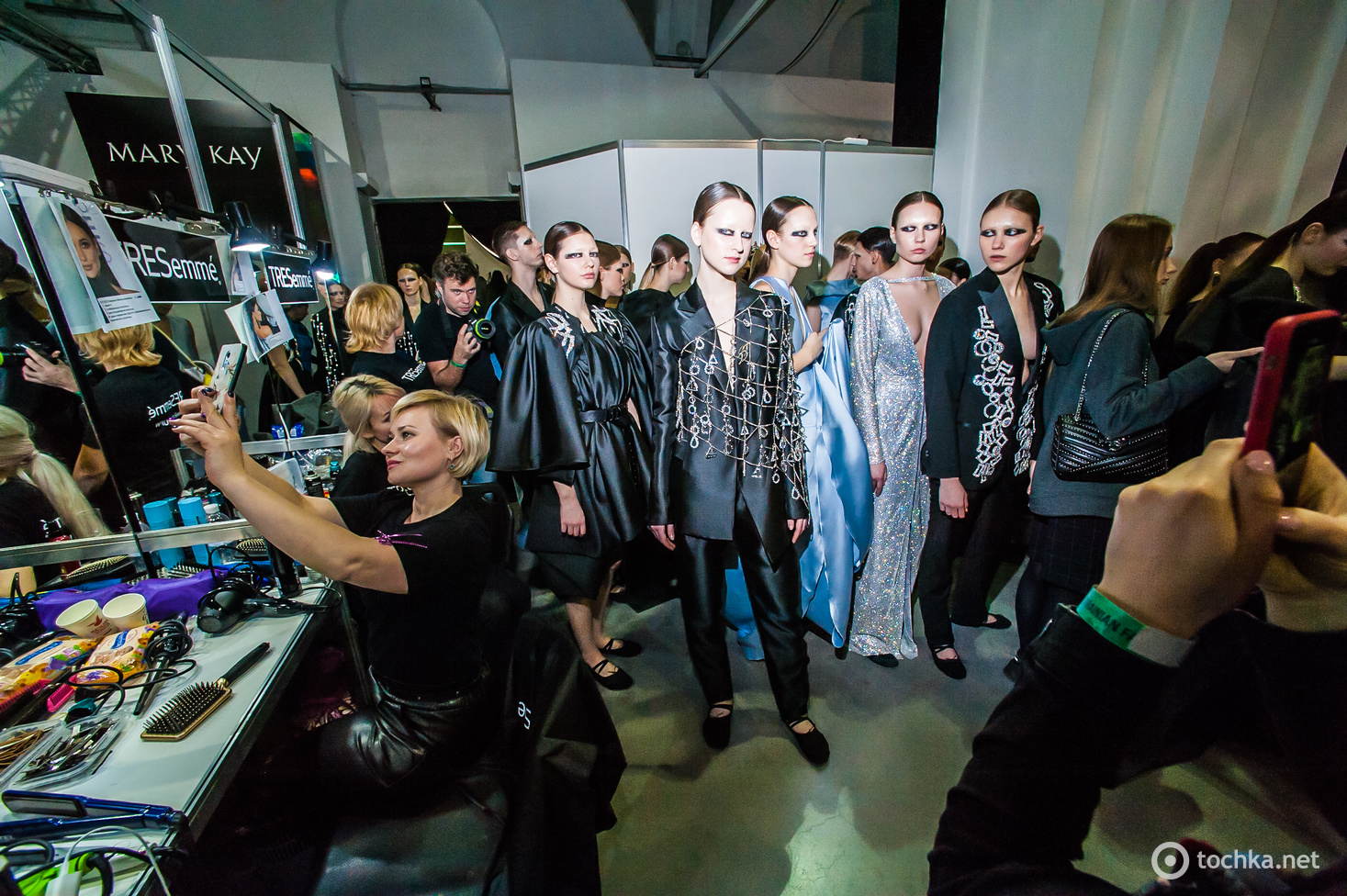 Backstage первого дня UFW FW20/21