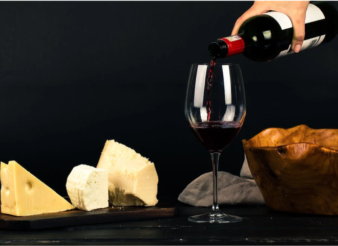 Как правильно выбрать вино для идеального вечера