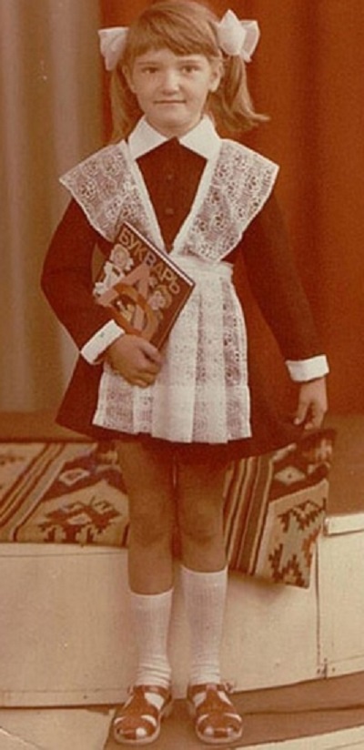 Звезды в школе: 10 фото из личного архива