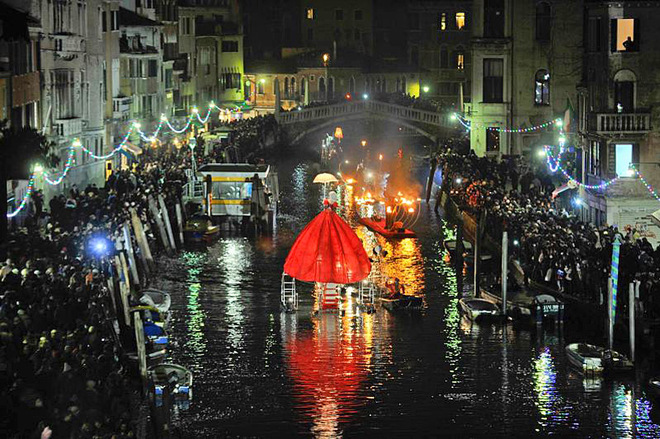  Карнавал в Венеции