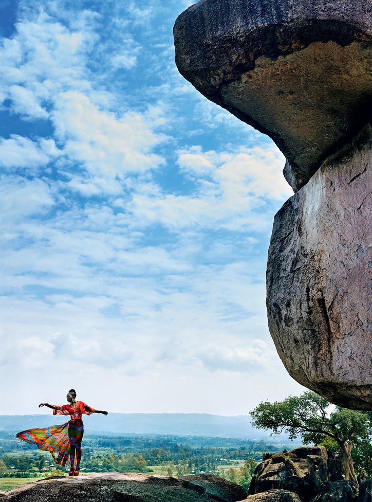 Люпита Нионго в фотосессии для Vogue (2016)