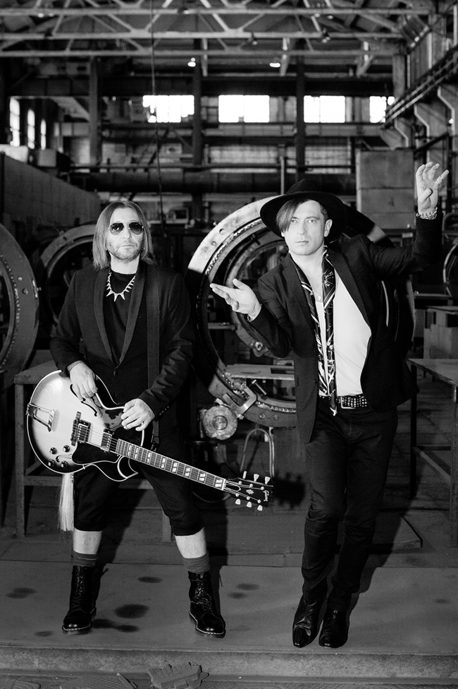 Би-2 презентуют  клип "Лайки"