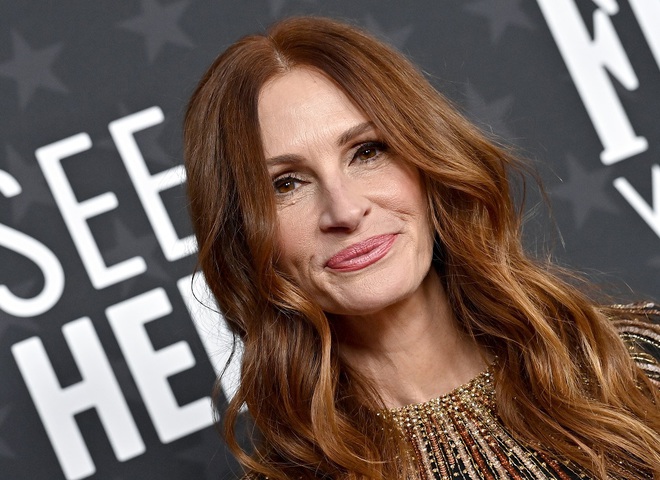 Джулія Робертс привітала чоловіка з річницею весілля та показала фото їхнього поцілунку