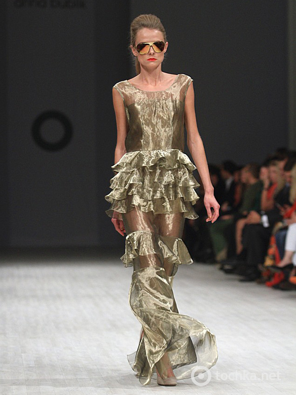 показ Anna Bublik