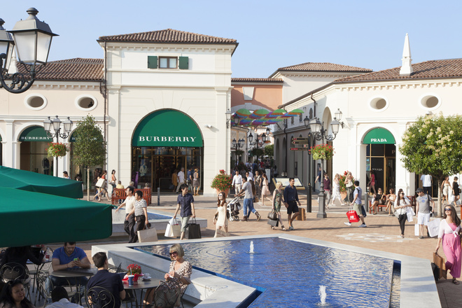 Куда отправиться на шопинг: лучшие аутлеты Европы