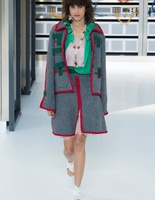 Chanel весна-літо 2017