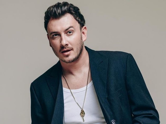 Співак Ivan Navi вперше розповів про таємне весілля та показав свою дружину