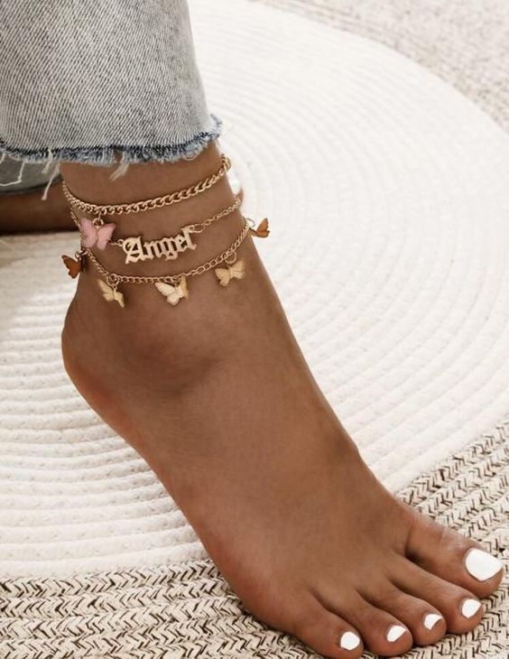 Анклеты (браслеты на ногу) — тренд пляжных украшений