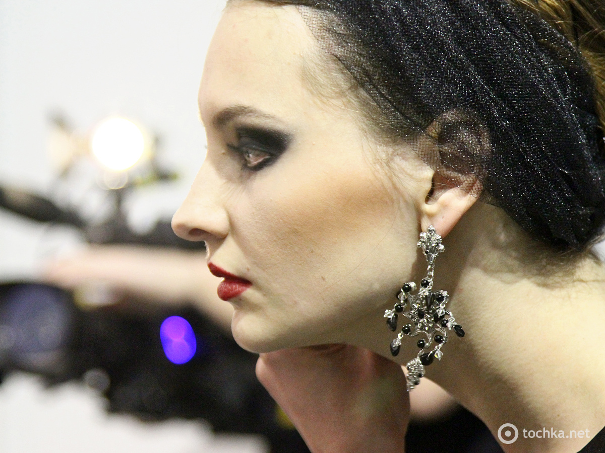 Бэкстейдж третьего дня UFW: OLENA DATS’ 