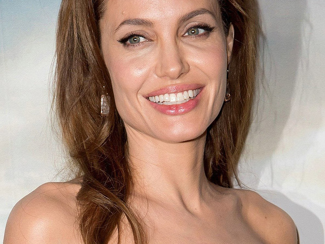 Анджелина Джоли на премьере фильма Малефисента