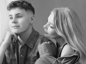 Тіна Кароль разом із сином проводить новорічні канікули у Карпатах — фото та відео