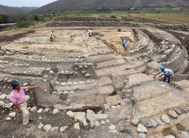 Розкопки храмів у Перу