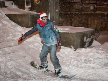 Зимние забавы: в Одессе появилась горнолыжная трасса