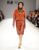 Показ VOROZHBYT&ZEMSKOVA Показ VOROZHBYT&ZEMSKOVA