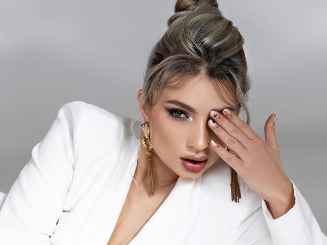 Анна Сулима