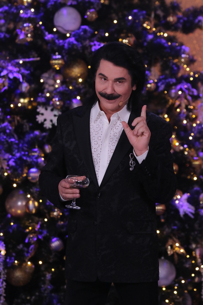 Українські зірки розповіли, ким були на дитячих новорічних святах