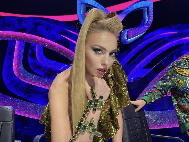 Оля Полякова