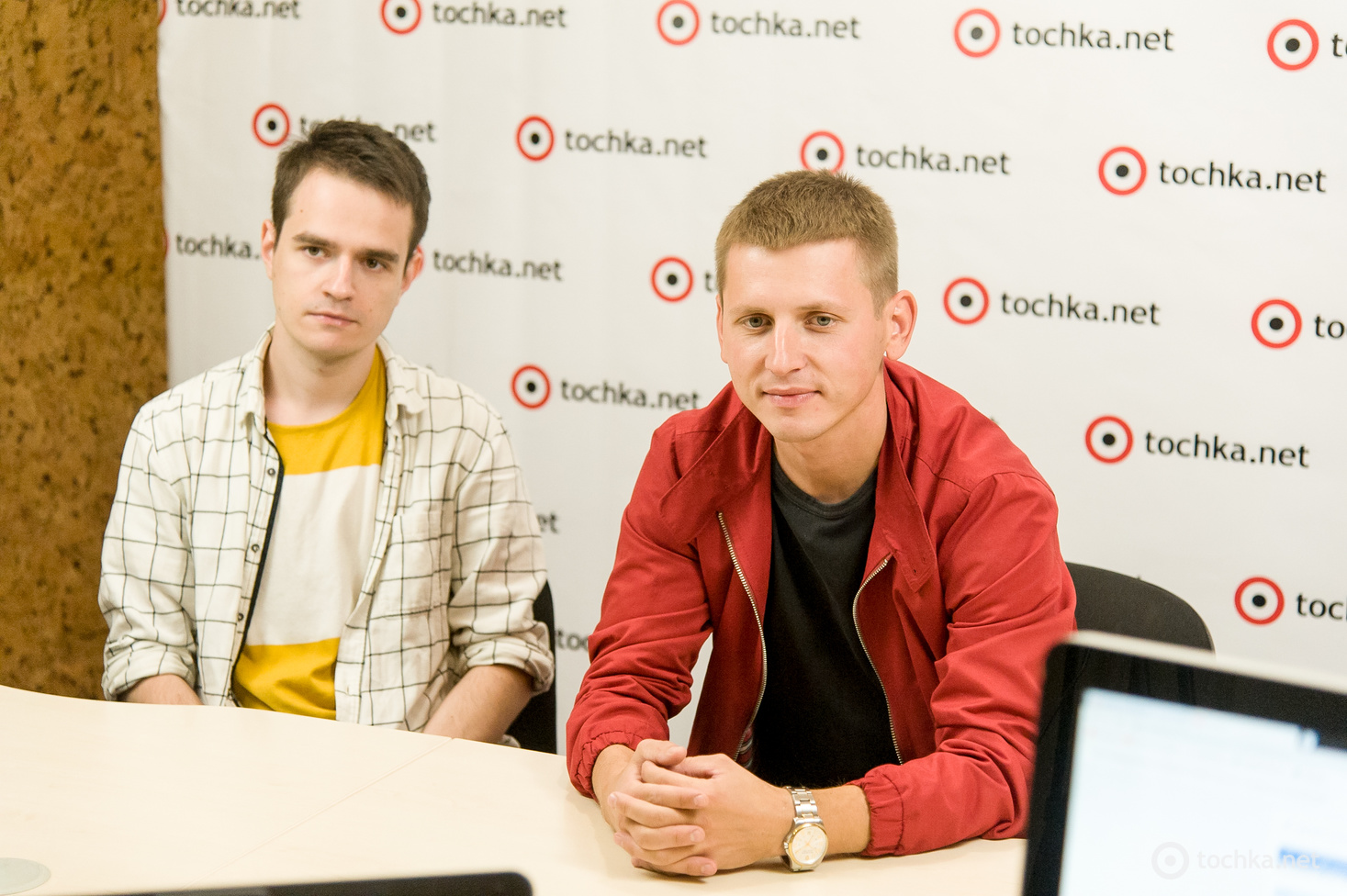 Brunettes Shoot Blondes