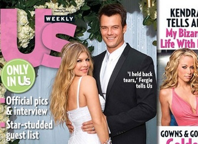 Журнал US Weeklу поместил на обложку свадебное фото Ферги и Джоша Дюамеля. 