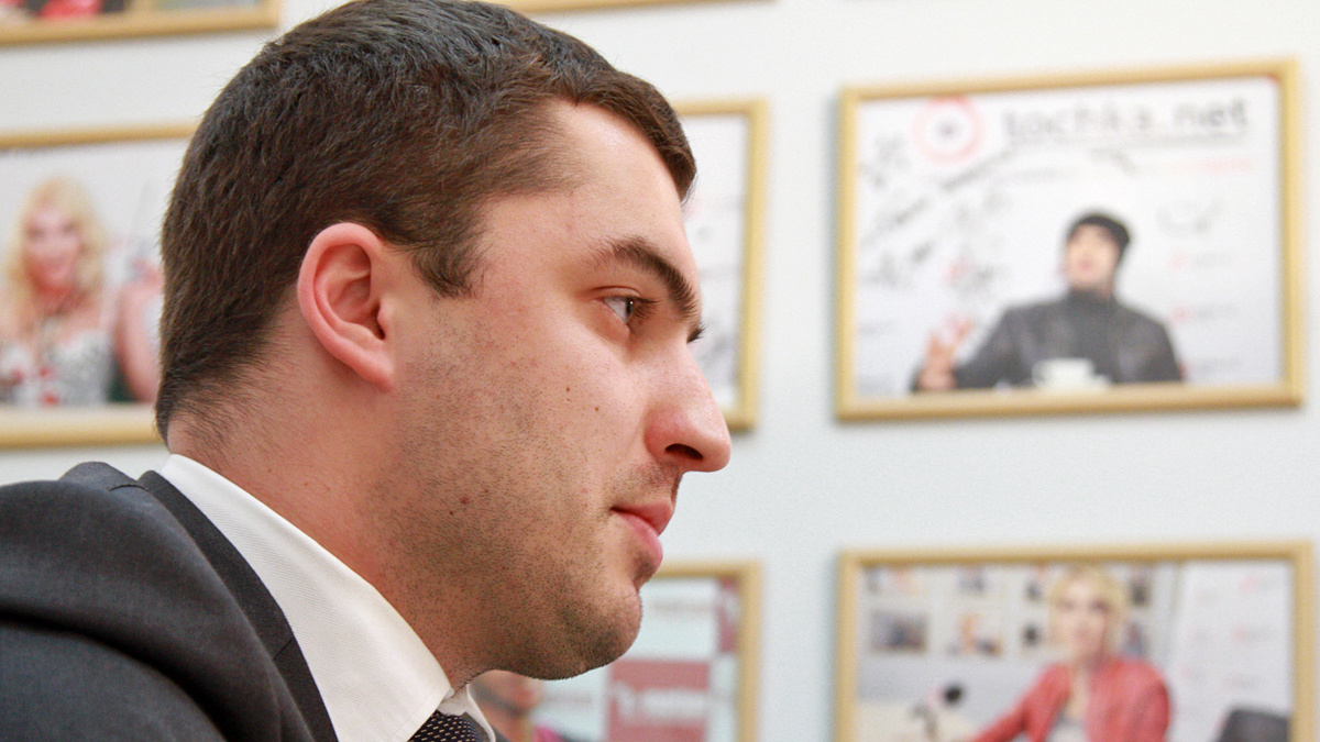 Євген Ларін