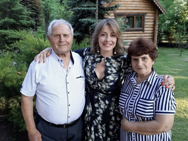 Кравець повернулася до Кривого Рогу та показала відео з 86-річним батьком
