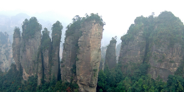 Летающие скалы в китае фото