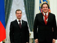 Константин Эрнст