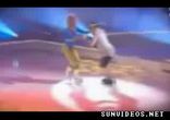 БЕДНАЯ ДЕВОЧКА!!!(ЖЕСТ Ь).