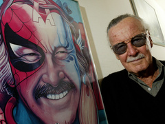 Стен Лі помер