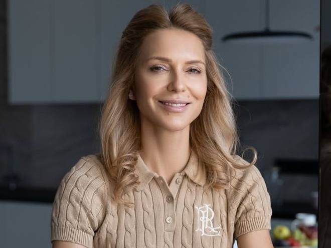 Боржемська засвітила обручку на безіменному пальці від нового бойфренда