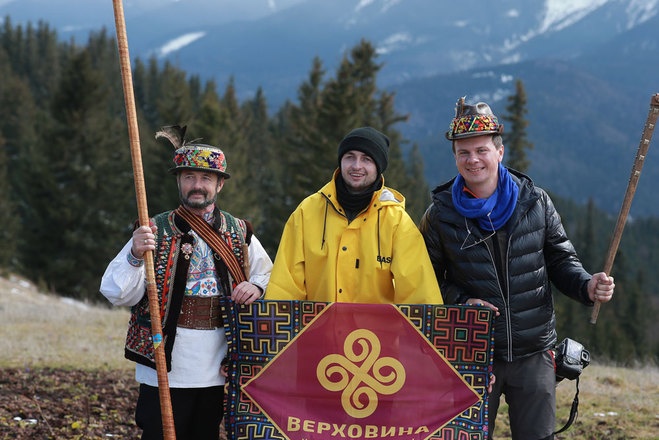 Дмитро Комаров з гідами