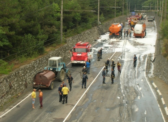 Авария бензовоза в Крыму