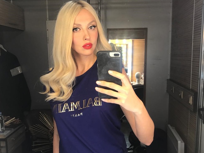 Оля Полякова