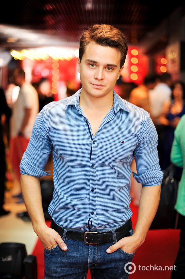 Відкриття HITCHCOOK