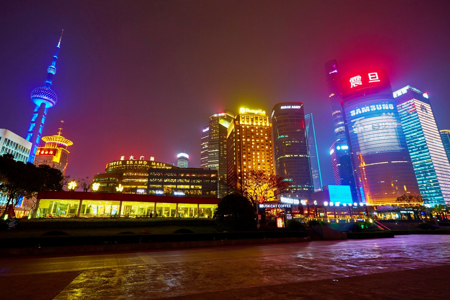 Інший Всесвіт очима популярного фотографа Андрія Саримсакова. Шанхай